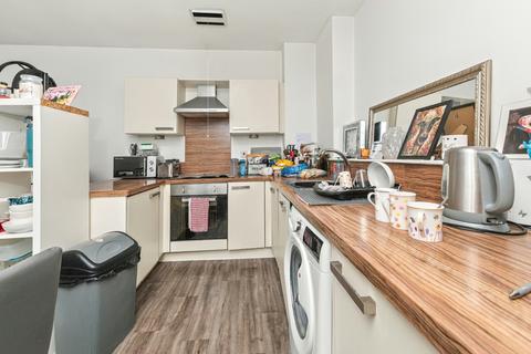 2 bedroom flat for sale, Dewsbury Road, Elland HX5