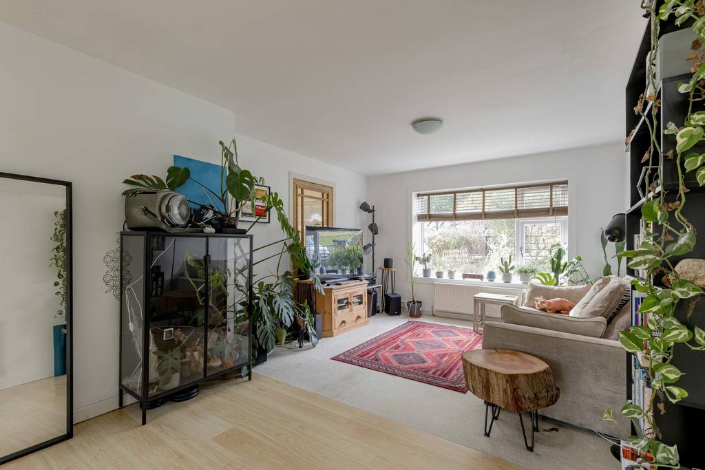 House in Edinburgh, Northfield/Willowbrae - View 2