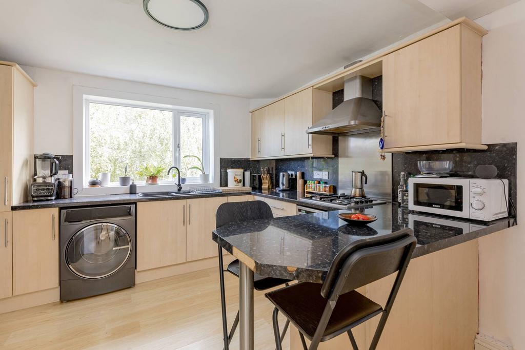House in Edinburgh, Northfield/Willowbrae - View 3