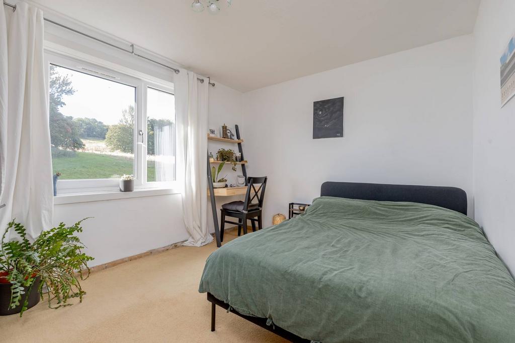 House in Edinburgh, Northfield/Willowbrae - More