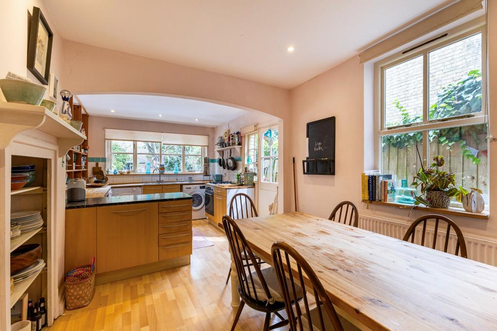House in Cambridge, Newnham - More