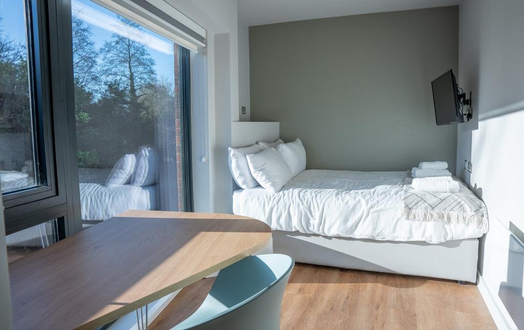 Apartment in Nottinghamshire - View 2