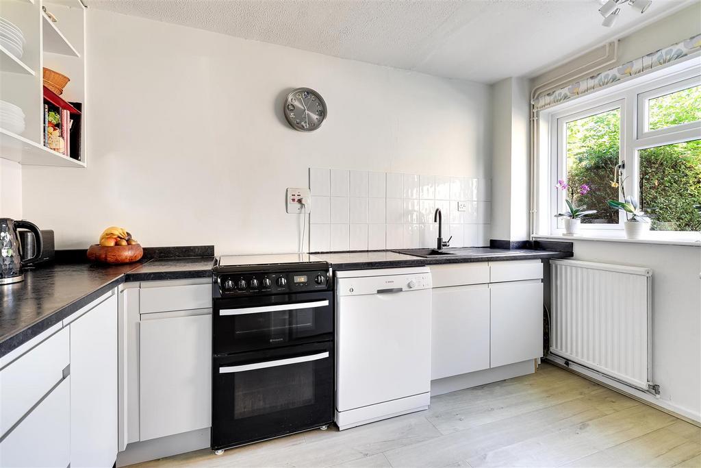 House in Cambridge, Oakley Terrace, Cherry Hinton - View 3