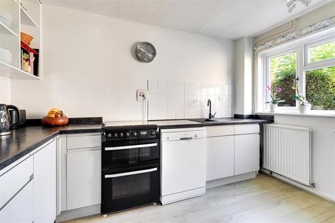 4 bedroom terraced house for sale, Sunmead Walk, Cambridge CB1