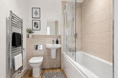 3 bedroom semi-detached house to rent, Forster Way, Stevenage SG1