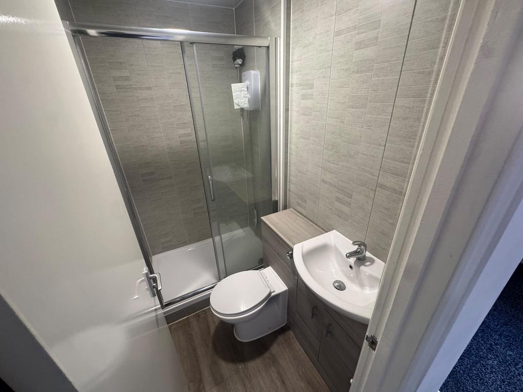 House in Newcastle upon Tyne - View 4