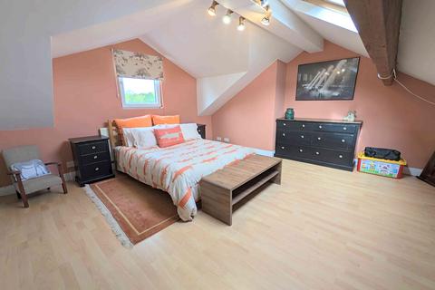 3 bedroom terraced house for sale, Wells Terrace, Halifax HX3