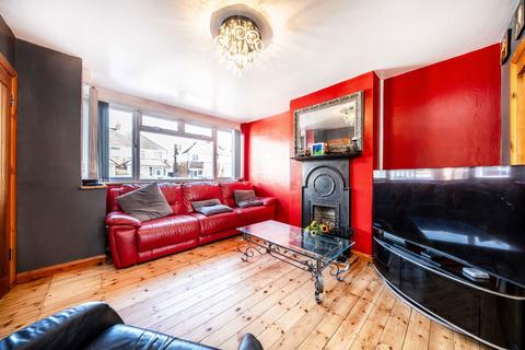 4 bedroom end of terrace house for sale, Dane Road, Ashford TW15