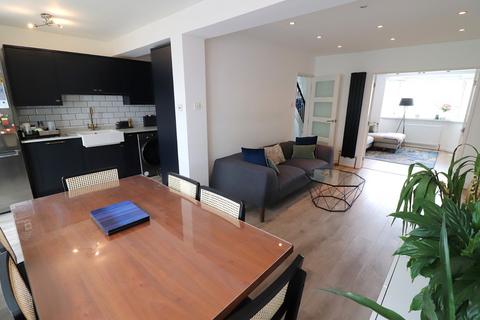 undefined, Lawrence Avenue, Stevenage, Hertfordshire, SG1