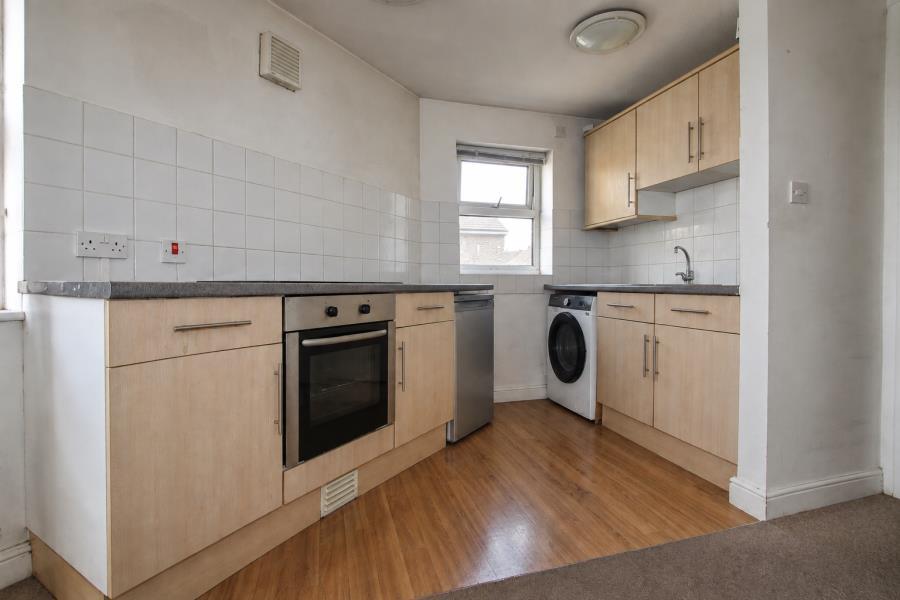Apartment in Bristol - View 3