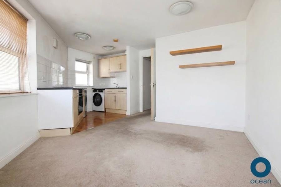 Apartment in Bristol - View 4