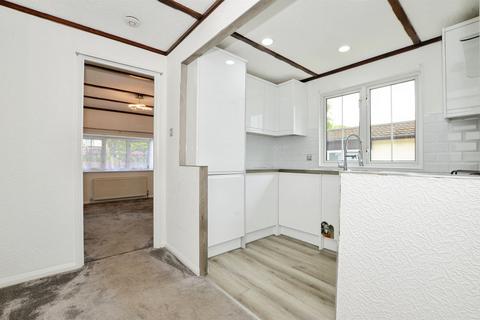 1 bedroom park home for sale, Bower Heath Lane, Harpenden