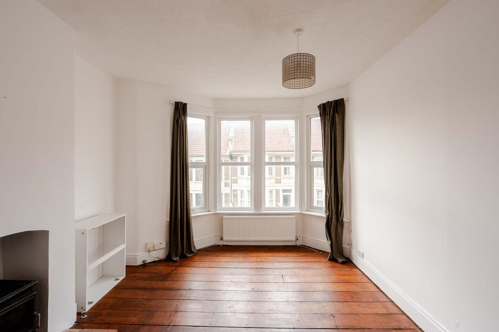 Apartment in Bristol - View 2