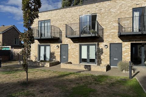 1 bedroom maisonette for sale, Flat 14, Lovell Lodge, 365 Milton Road, Cambridge, Cambridgeshire CB4 1SR
