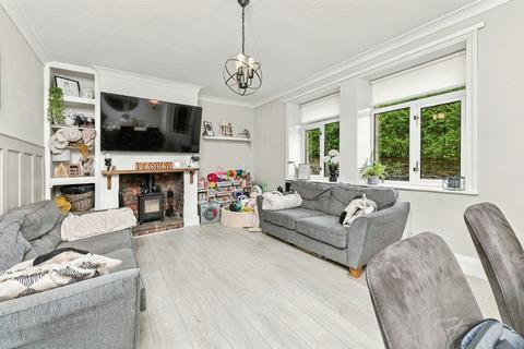 3 bedroom barn conversion for sale, Cumberworth Road, Skelmanthorpe, Huddersfield