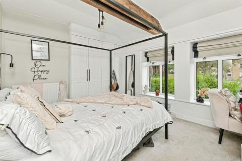 3 bedroom barn conversion for sale, Cumberworth Road, Skelmanthorpe, Huddersfield