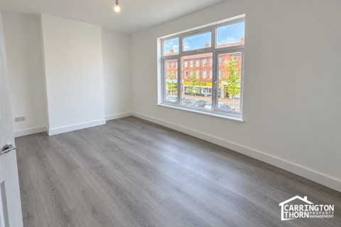 2 bedroom flat to rent, Bearwood Road, Smethwick, B66 4ET