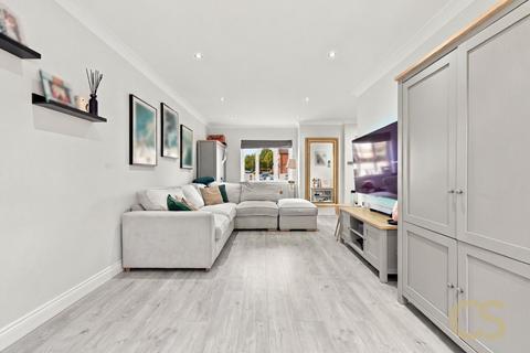 undefined, Whitefields Road, Cheshunt, Waltham Cross, Hertfordshire, EN8 0EJ
