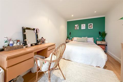 2 bedroom apartment for sale, St. Peters Street, St. Albans, Hertfordshire, AL1