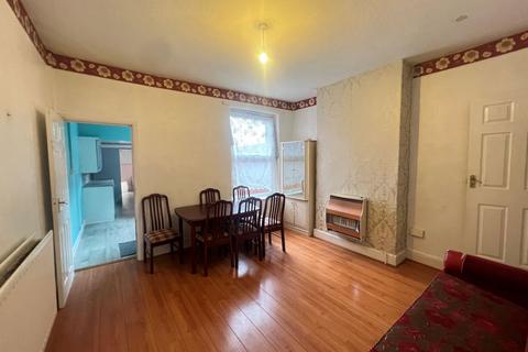 4 bedroom terraced house for sale, 43 Barrows Road, Sparkbrook, Birmingham, B11 1PP