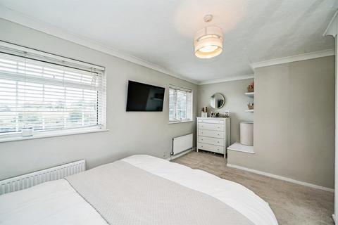 2 bedroom terraced house for sale, Lynch Hill Lane, Slough