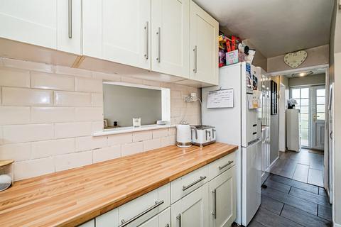 2 bedroom terraced house for sale, Lynch Hill Lane, Slough
