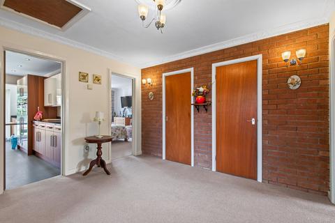 2 bedroom detached bungalow for sale, Cransley Hill, Kettering NN14