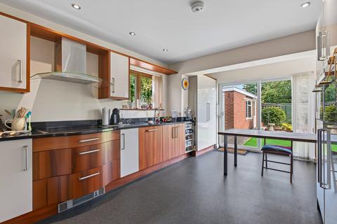 2 bedroom detached bungalow for sale, Cransley Hill, Kettering NN14