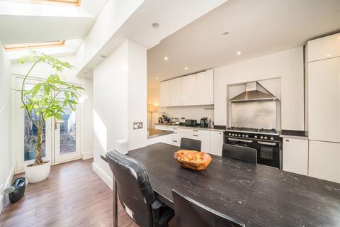 5 bedroom terraced house for sale, Larkhall Lane, London SW4