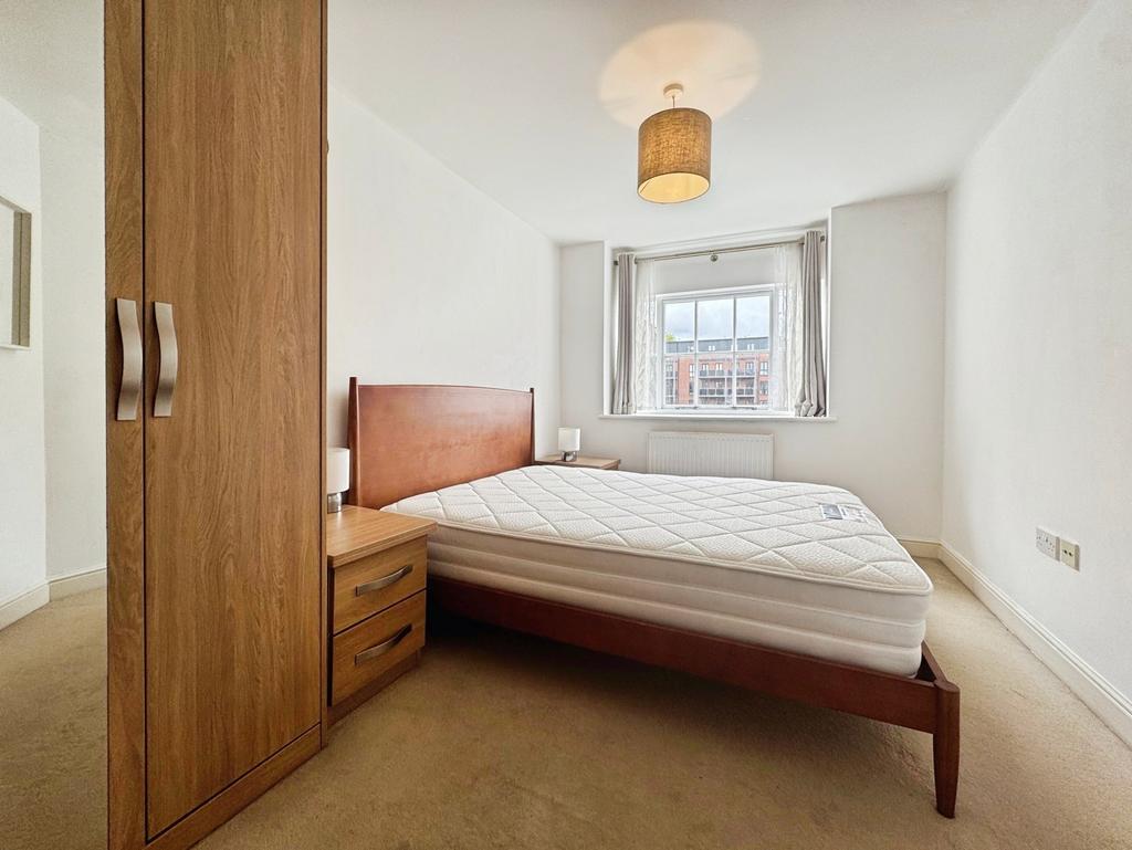 Apartment in Didsbury - View 5