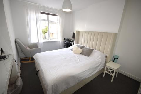 3 bedroom maisonette to rent, Dorset Road, Mitcham CR4