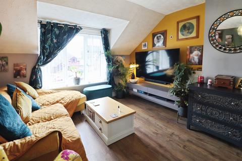 1 bedroom flat for sale, Oakmeadow Court, St. Mellons, Cardiff