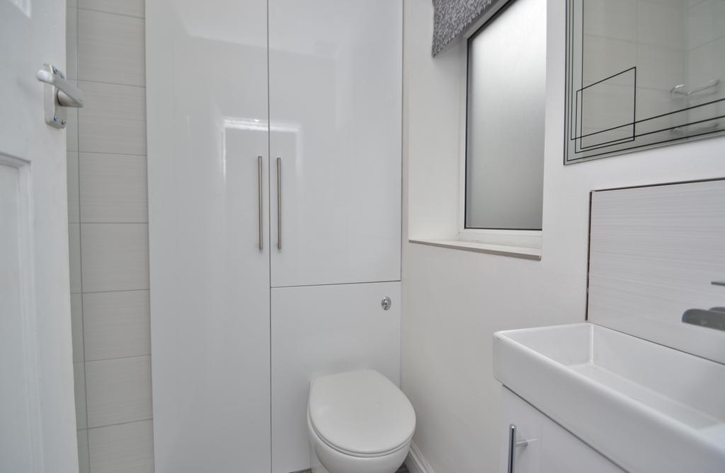 Apartment in Leeds - View 5
