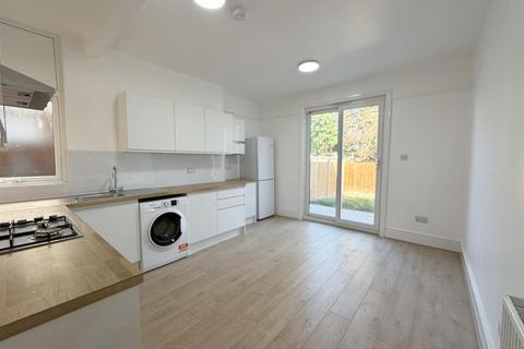 2 bedroom flat to rent, Holland Road, London, NW10