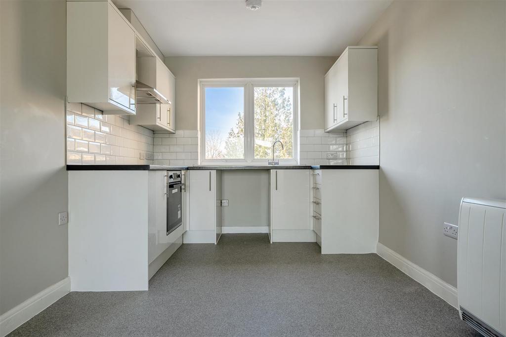 Apartment in Bristol - View 5