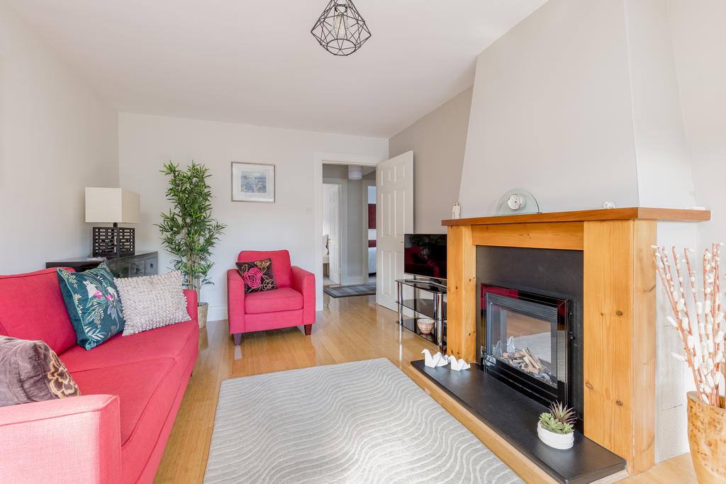 Apartment in Edinburgh, Craigcrook, Blackhall - View 4