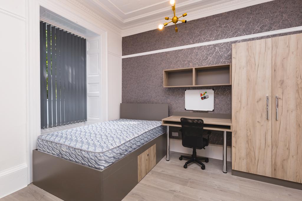 Apartment in Newcastle upon Tyne, Tyne and Wear - View 2
