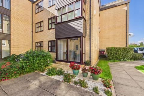 2 bedroom retirement property for sale, Millfield Court, Brampton Court, Huntingdon.