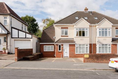 2 bedroom flat for sale, 2A Cransley Crescent, Bristol BS9