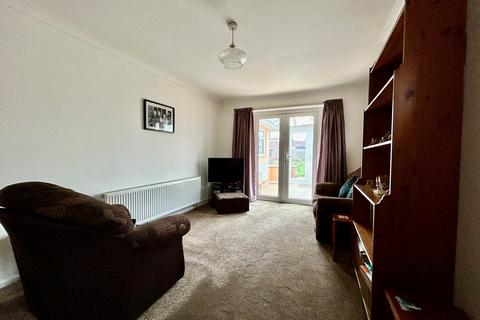2 bedroom detached bungalow for sale, Ivor Close, Holbury SO45