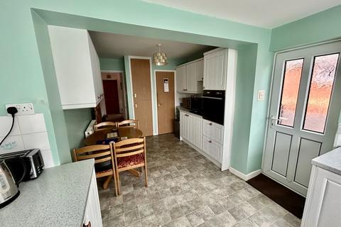 2 bedroom detached bungalow for sale, Ivor Close, Holbury SO45