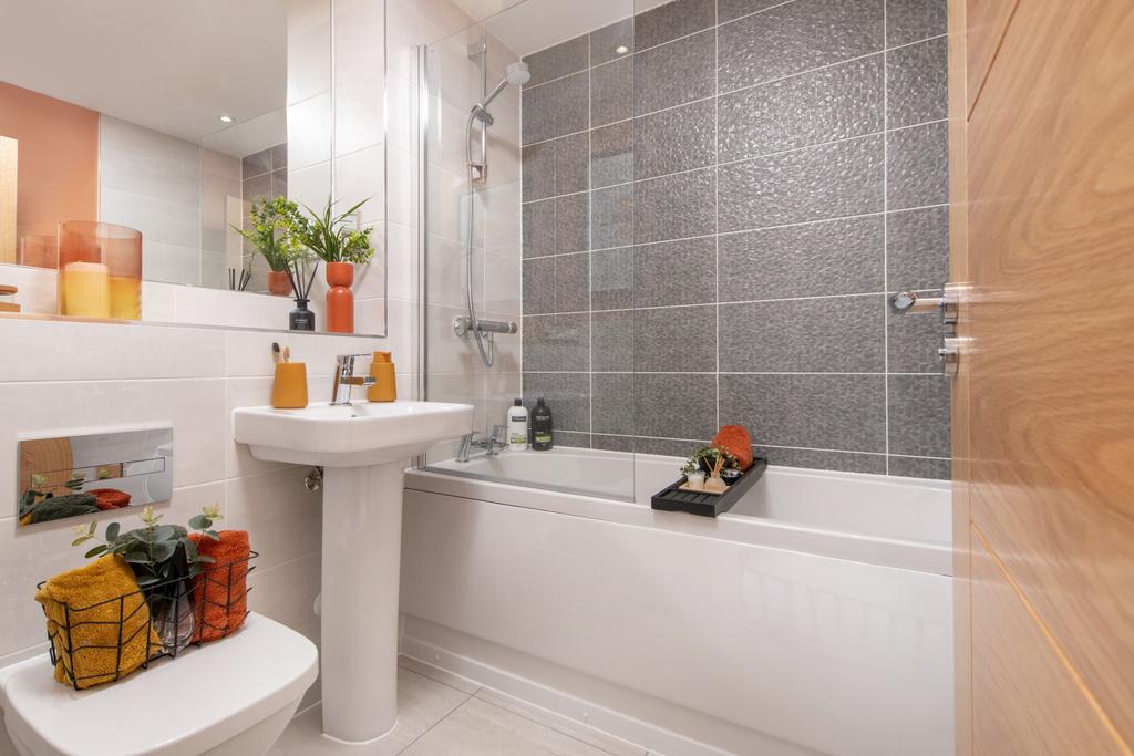 House in Newcastle upon Tyne, Tyne and Wear - More