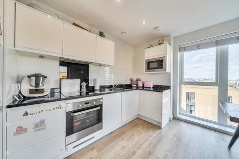 2 bedroom apartment for sale, Bowen Drive, London