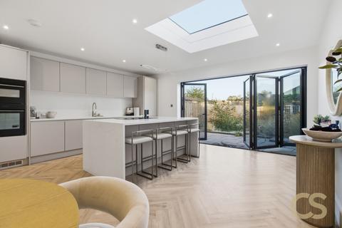 3 bedroom semi-detached house for sale, Montayne Road, Cheshunt, Hertfordshire, EN8 8LS