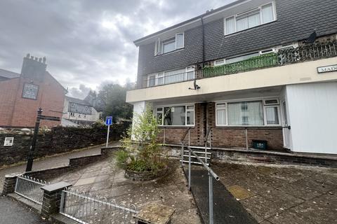 Studio for sale, Flat 1, Madge Court, King Street, Tavistock PL19 0DU