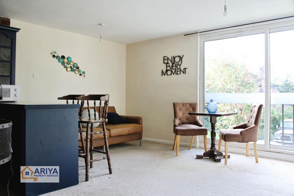 Apartment in Leicester - View 3