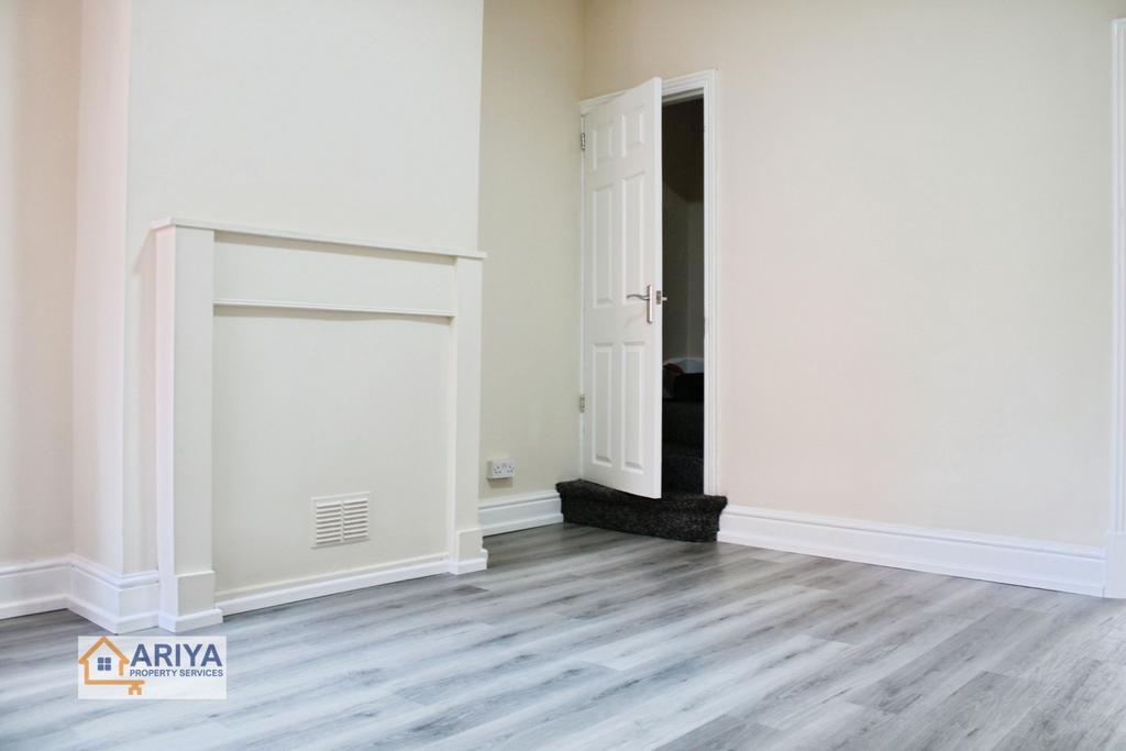 House in Leicester - View 5