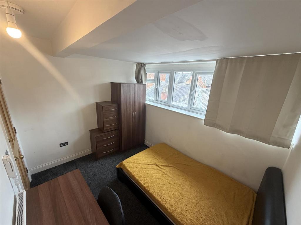 House in Leicester - View 3