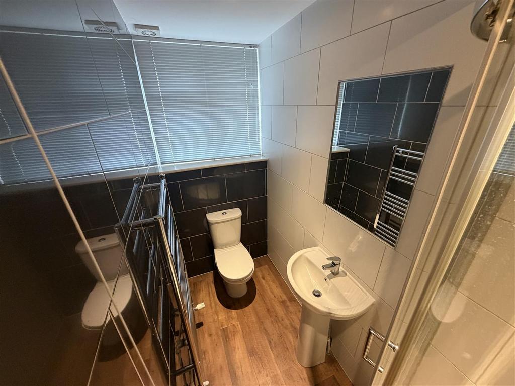 House in Leicester - View 5