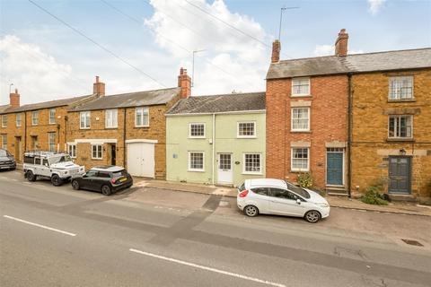 3 bedroom terraced house for sale, High Street, Deddington, Banbury